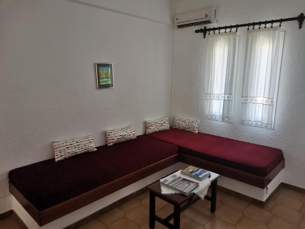 House Near Sea Apartment Гаврион Екстериор снимка