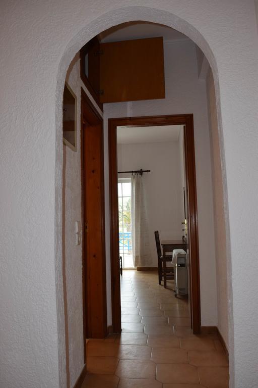 House Near Sea Apartment Гаврион Екстериор снимка